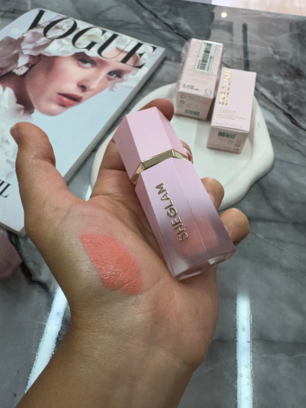 رژگونه مایع شیگلم