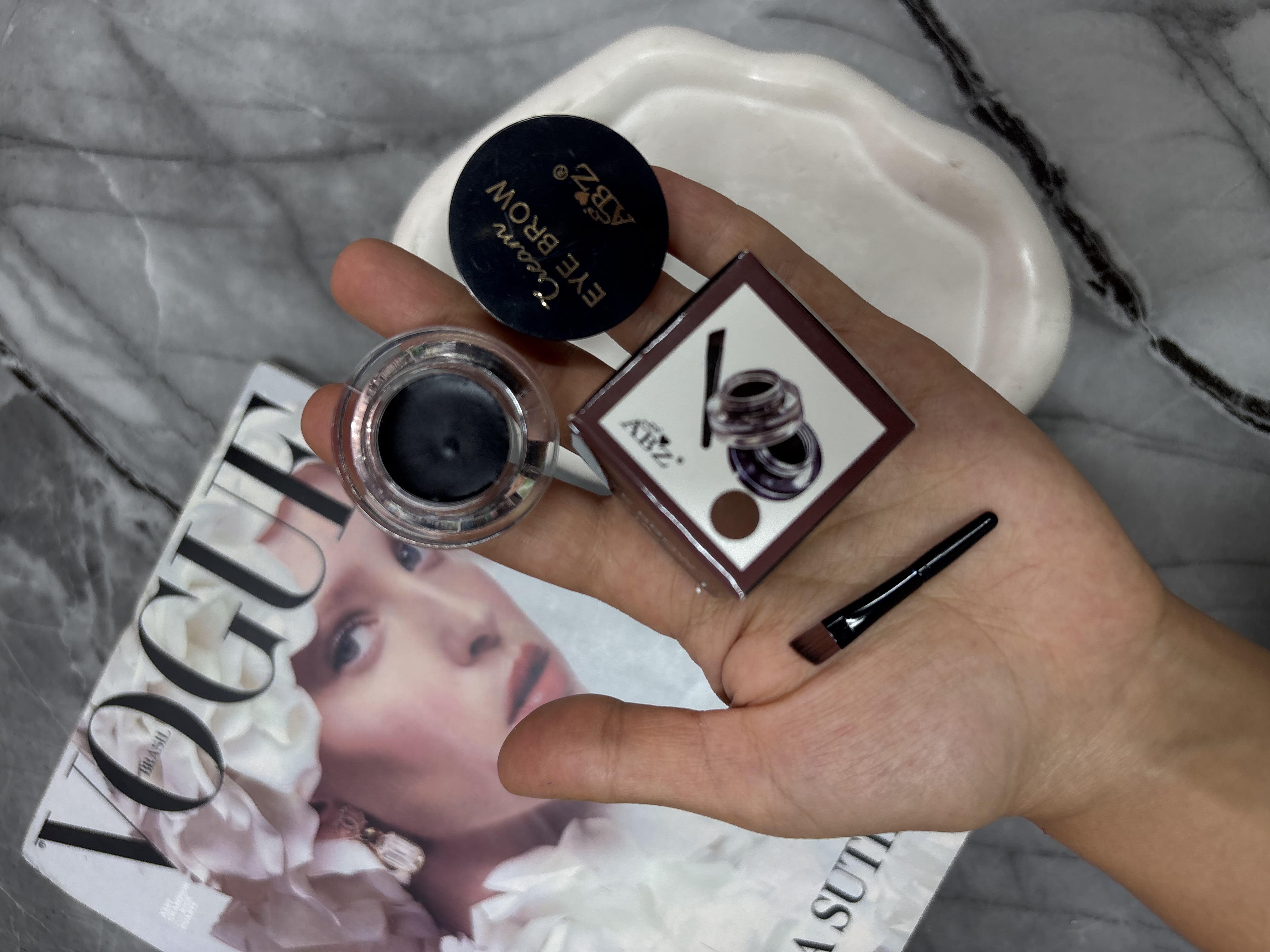 خط چشم ژله ای کاسه ای ضد اب ۲۴ساعته